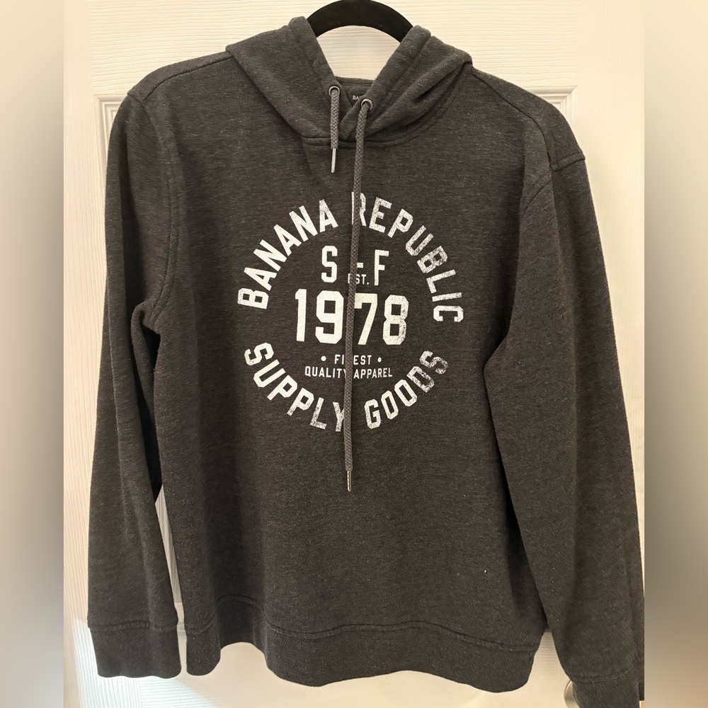 Banana Republic Mens Spell Out Center Logo Hoodie Sweatshirt Charcoal Gray -L